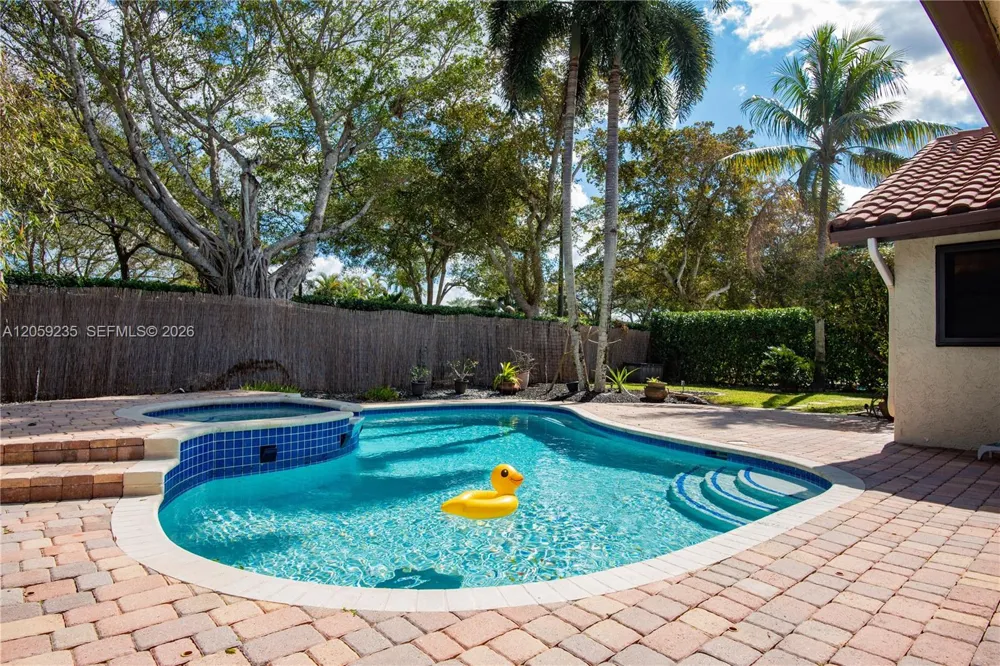 3160 Peachtree Cir Davie, FL 33328