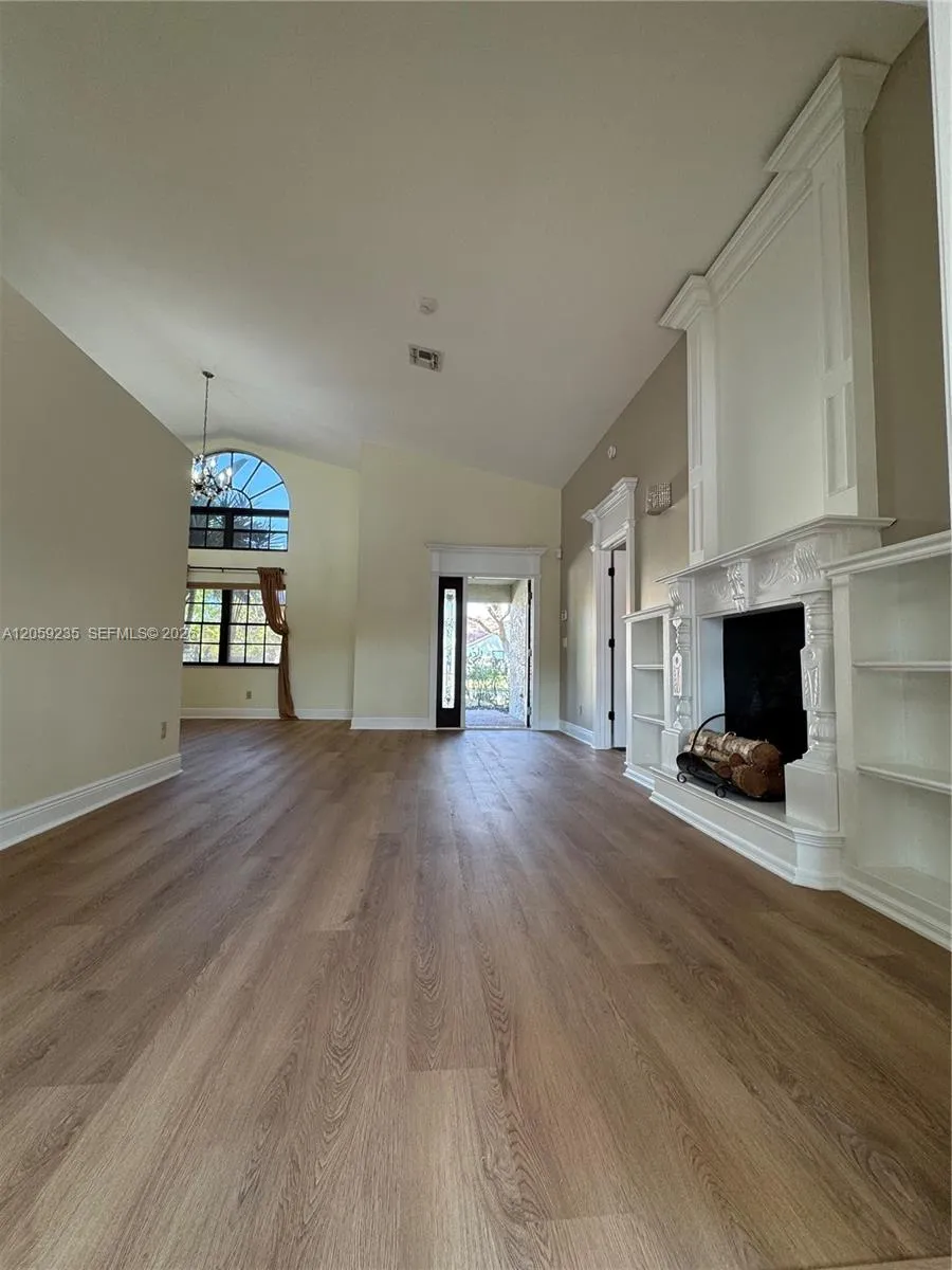 3160 Peachtree Cir Davie, FL 33328