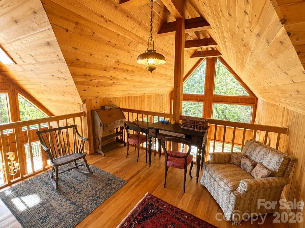61 Skyfire Drive Burnsville, NC 28714