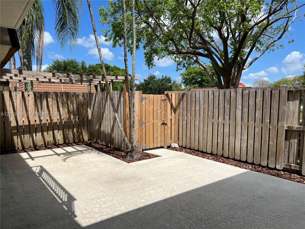 9105 SW 19th Pl #A Davie, FL 33324