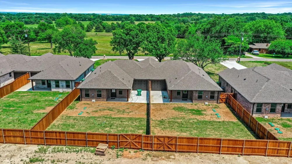 617 Friendship Road Sherman, TX 75092