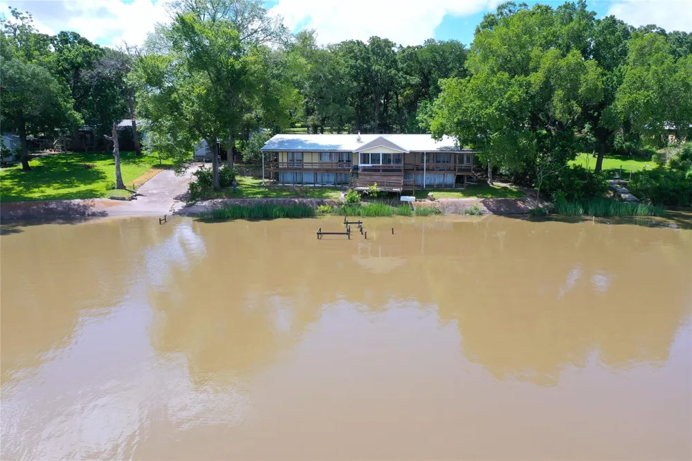 346 Lcr Redbud A Mexia, TX 76667