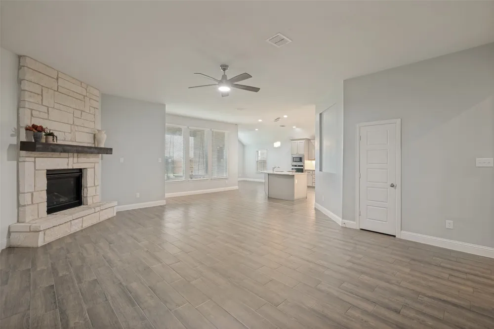 230 Clairmont Drive Ponder, TX 76259