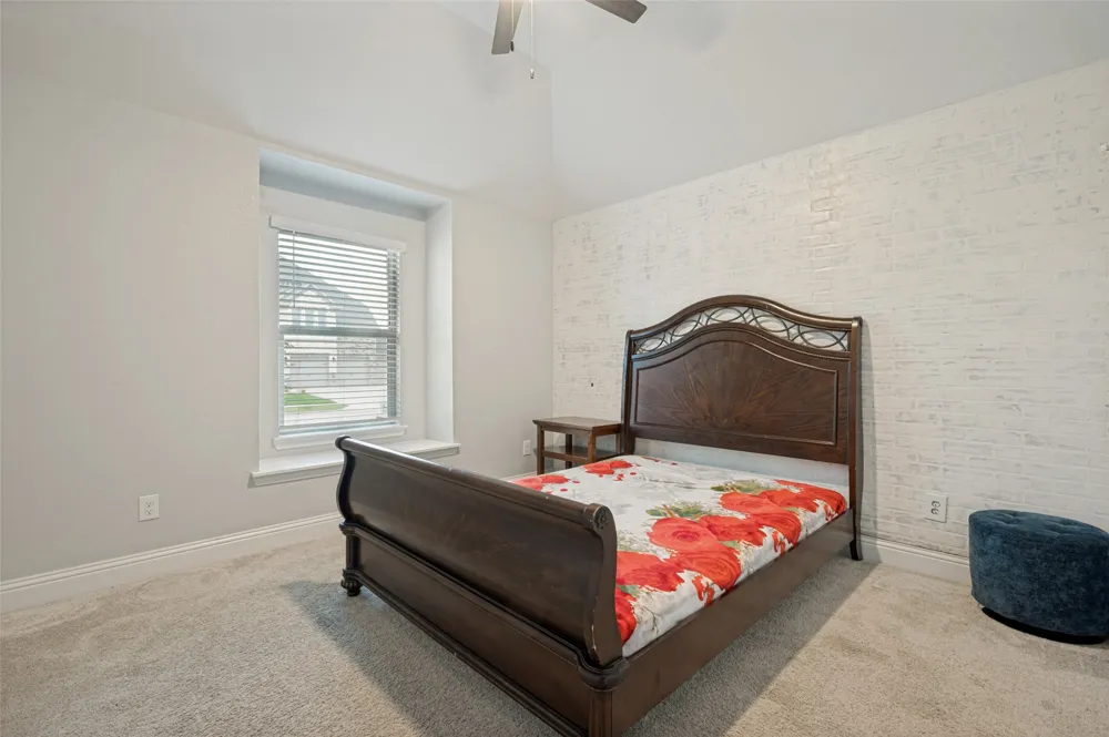 230 Clairmont Drive Ponder, TX 76259