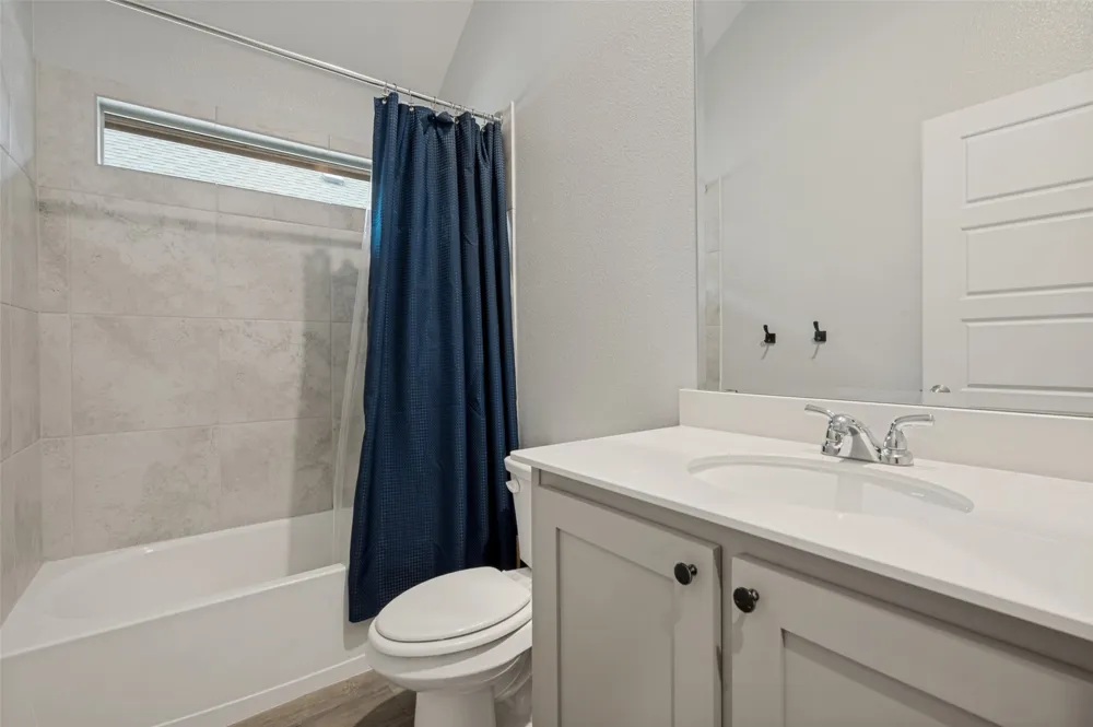 230 Clairmont Drive Ponder, TX 76259
