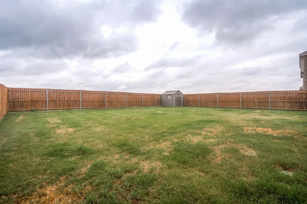 230 Clairmont Drive Ponder, TX 76259