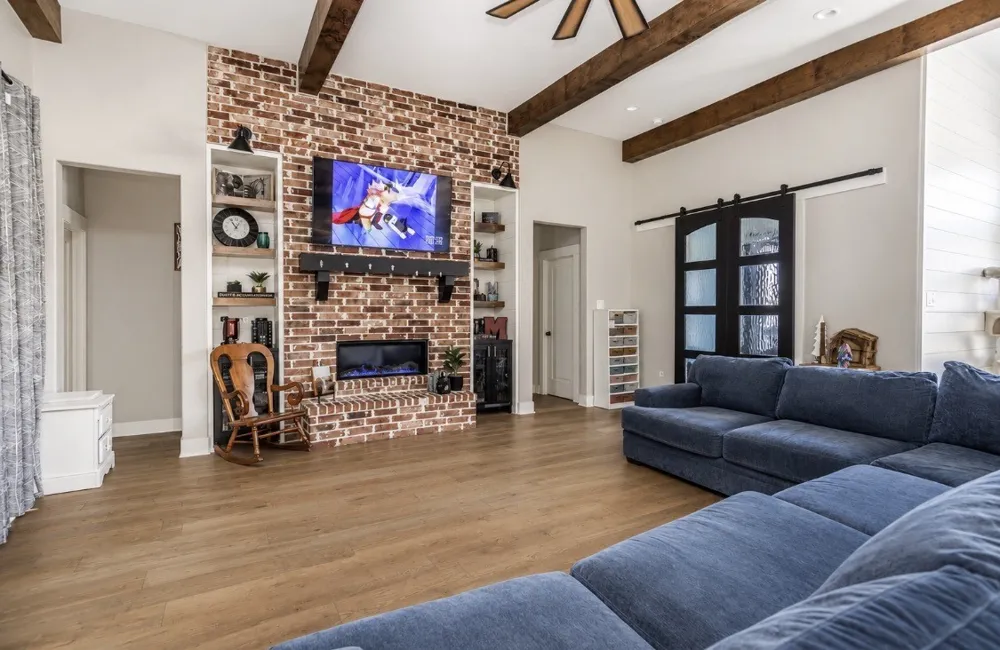 1205 Northshore Lane Valley View, TX 76272