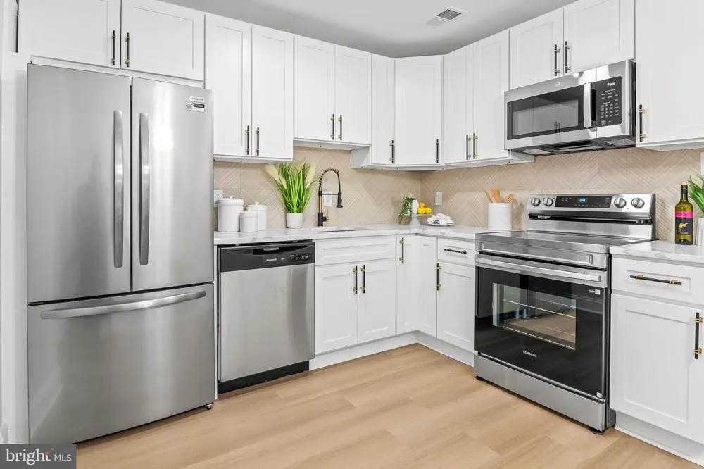 38 HERITAGE COURT Annapolis, MD 21401