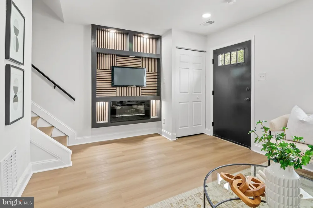 38 HERITAGE COURT Annapolis, MD 21401