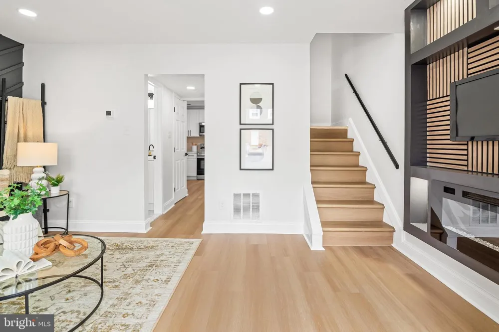 38 HERITAGE COURT Annapolis, MD 21401