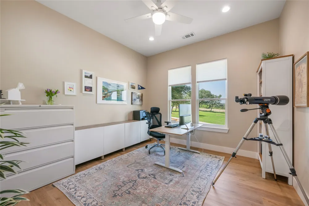 1516 E Flying Owl Drive Johnson City, TX 78636