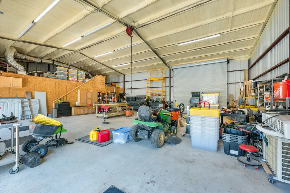 1516 E Flying Owl Drive Johnson City, TX 78636