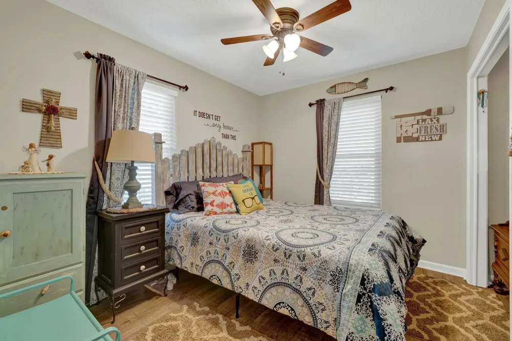 1422 Oakridge Lane Canyon Lake, TX 78133