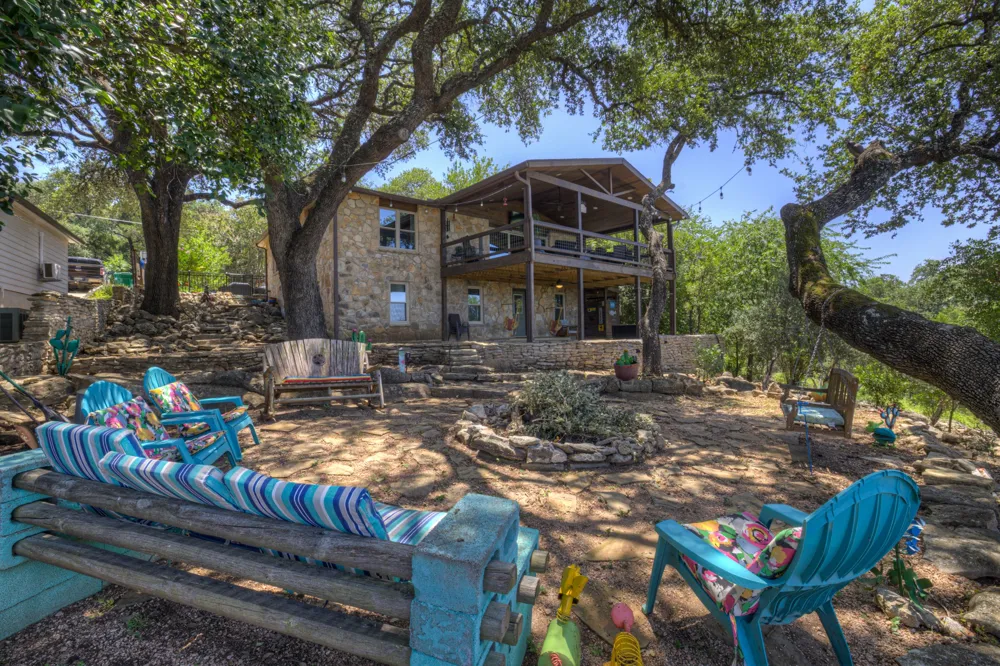 1422 Oakridge Lane Canyon Lake, TX 78133