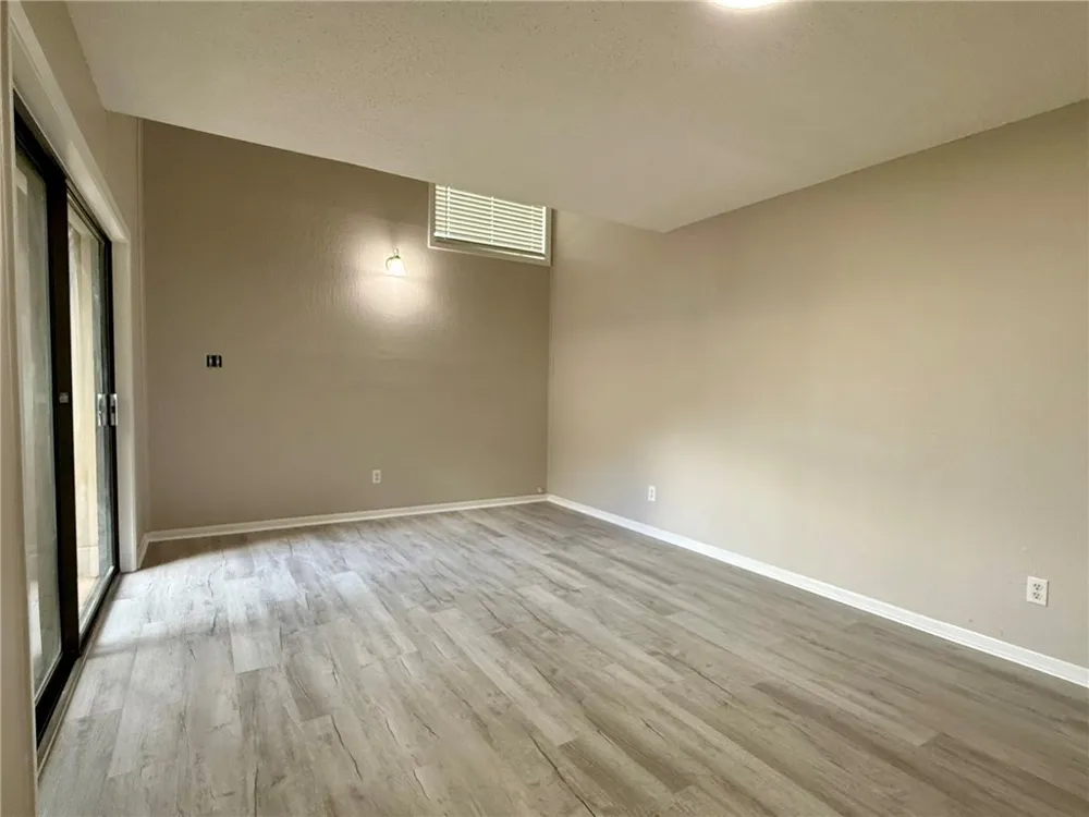 4403 Carter Creek Parkway #5 Bryan, TX 77802