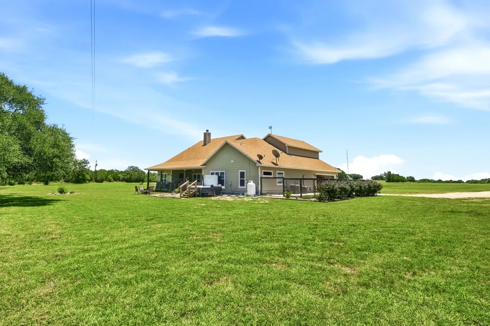 450 County Road 204 Liberty Hill, TX 78642