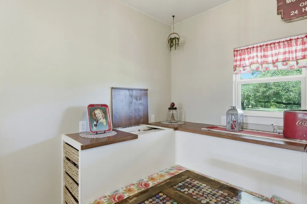 450 County Road 204 Liberty Hill, TX 78642