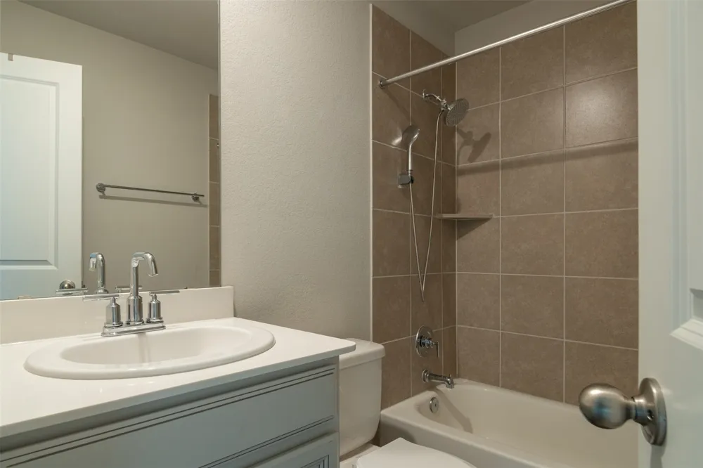 117 Blooming Trail Kyle, TX 78640