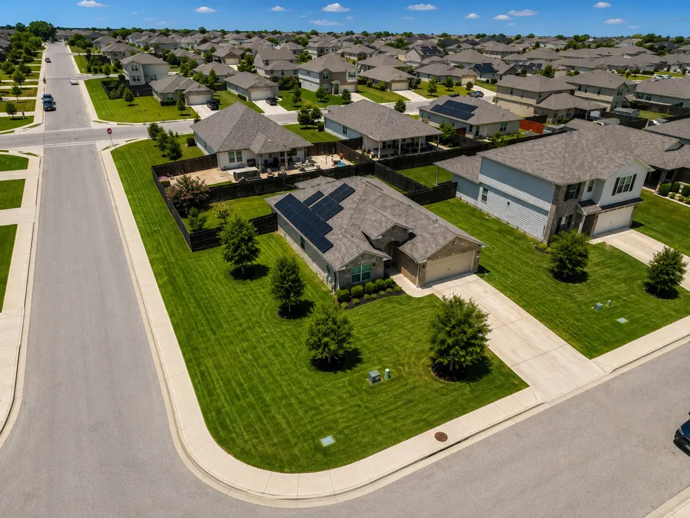 117 Blooming Trail Kyle, TX 78640