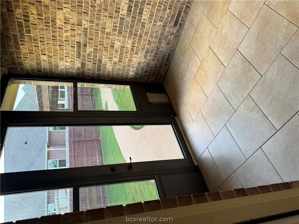 2105 Ella Lane Bryan, TX 77802