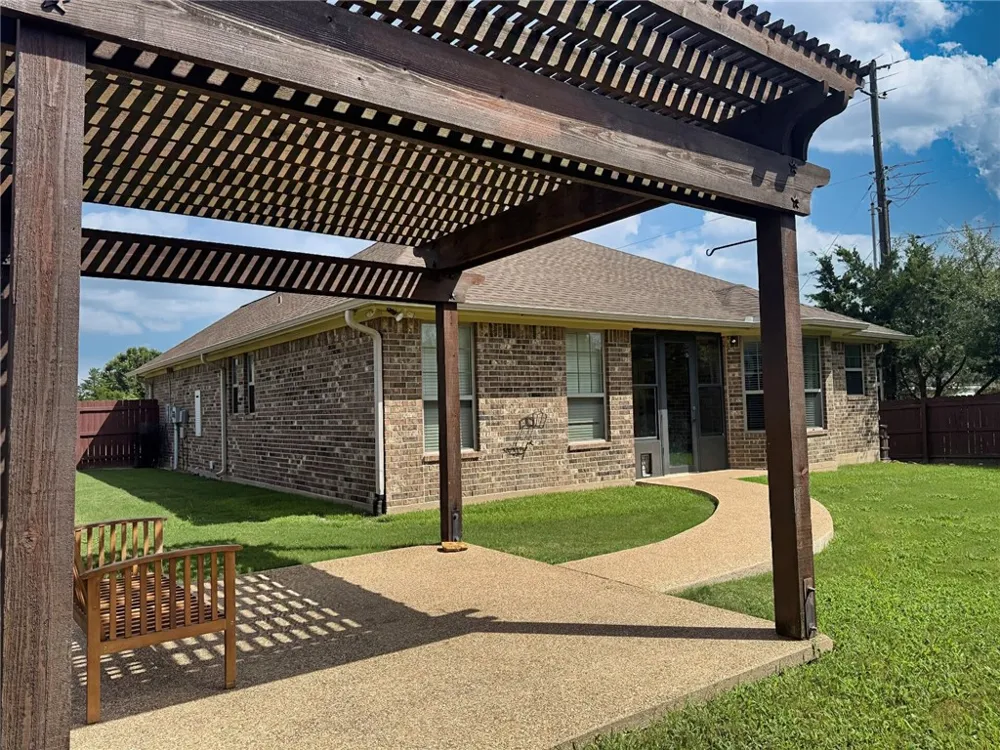 2105 Ella Lane Bryan, TX 77802