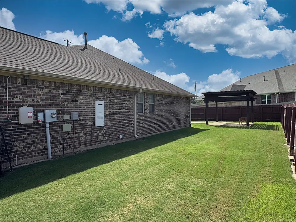 2105 Ella Lane Bryan, TX 77802