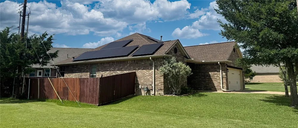 2105 Ella Lane Bryan, TX 77802