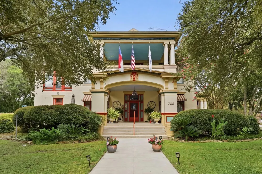 723 Saint James Street Gonzales, TX 78629