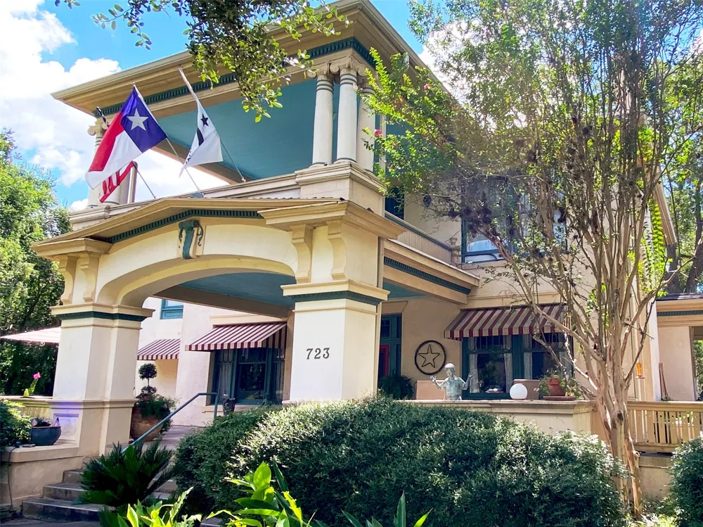 723 Saint James Street Gonzales, TX 78629