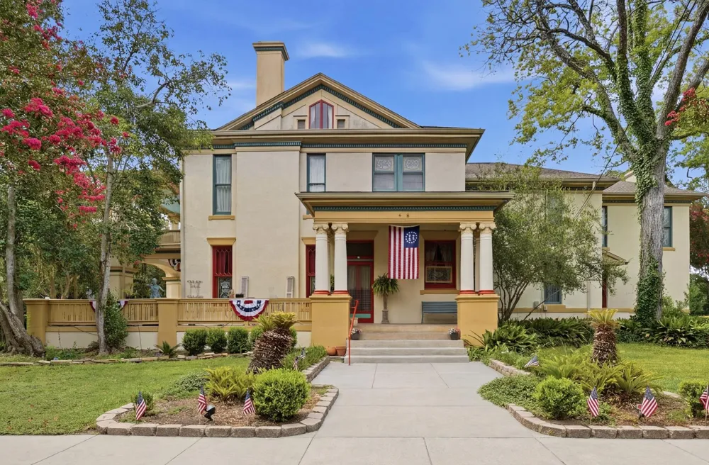 723 Saint James Street Gonzales, TX 78629