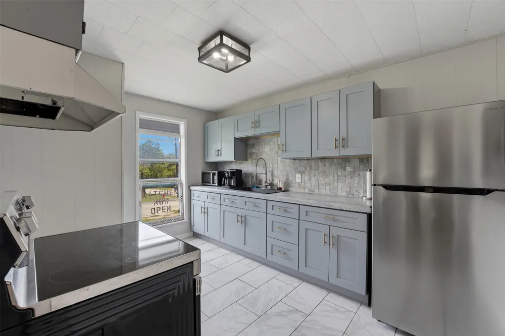 723 Saint James Street Gonzales, TX 78629