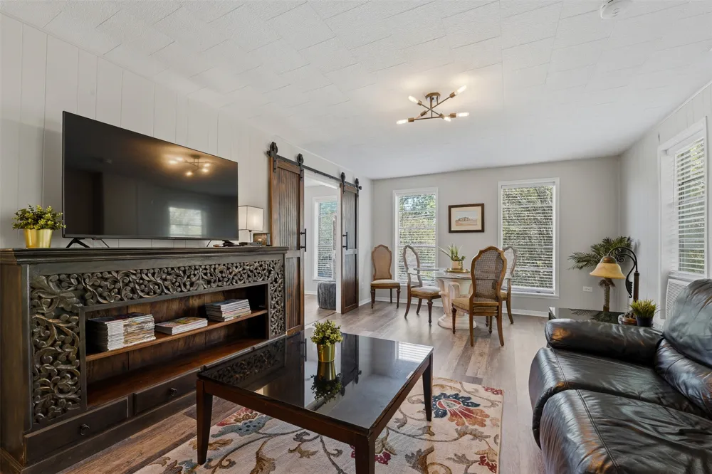 723 Saint James Street Gonzales, TX 78629