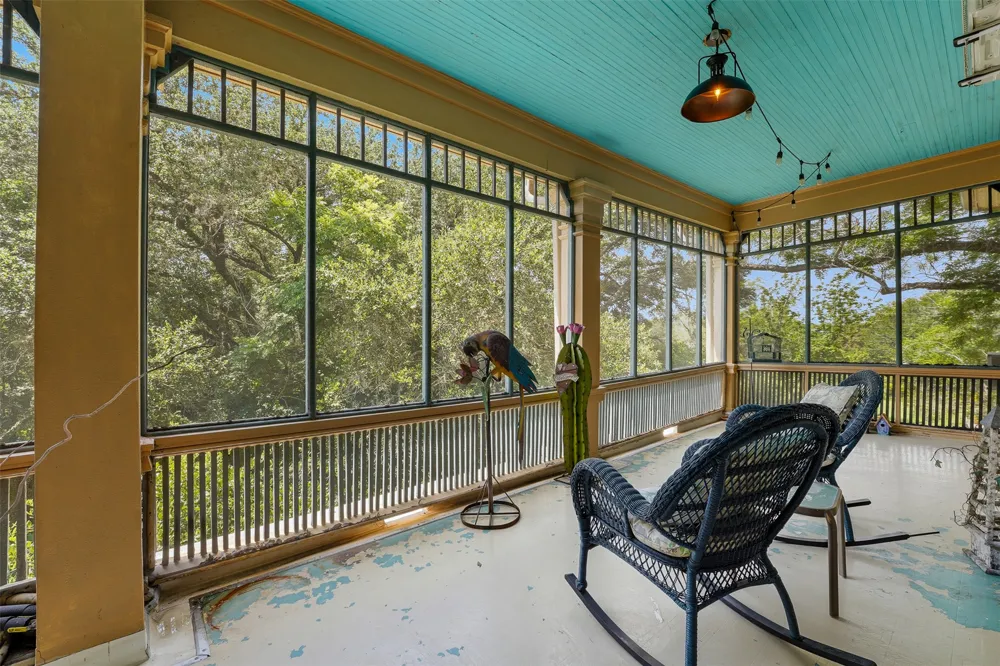 723 Saint James Street Gonzales, TX 78629