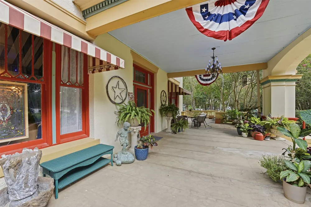 723 Saint James Street Gonzales, TX 78629