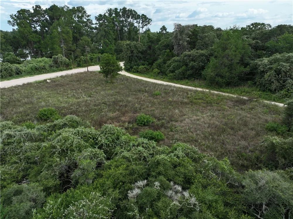 5 Fir Drive Caldwell, TX 77836
