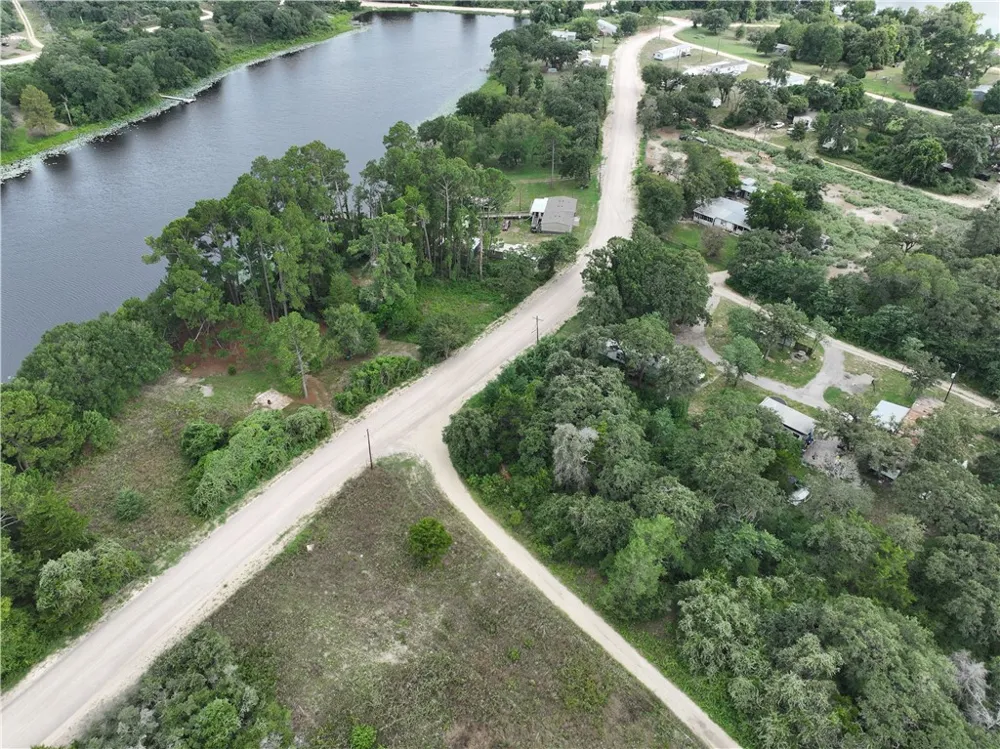 5 Fir Drive Caldwell, TX 77836