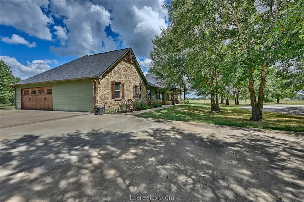 36394 FM 1736 Hempstead, TX 77445