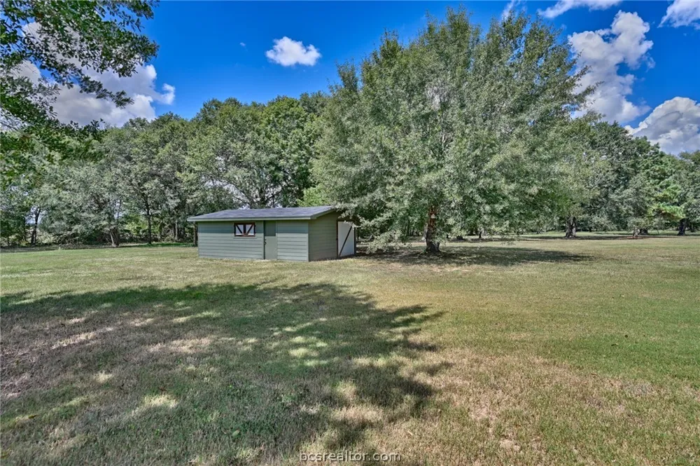 36394 FM 1736 Hempstead, TX 77445