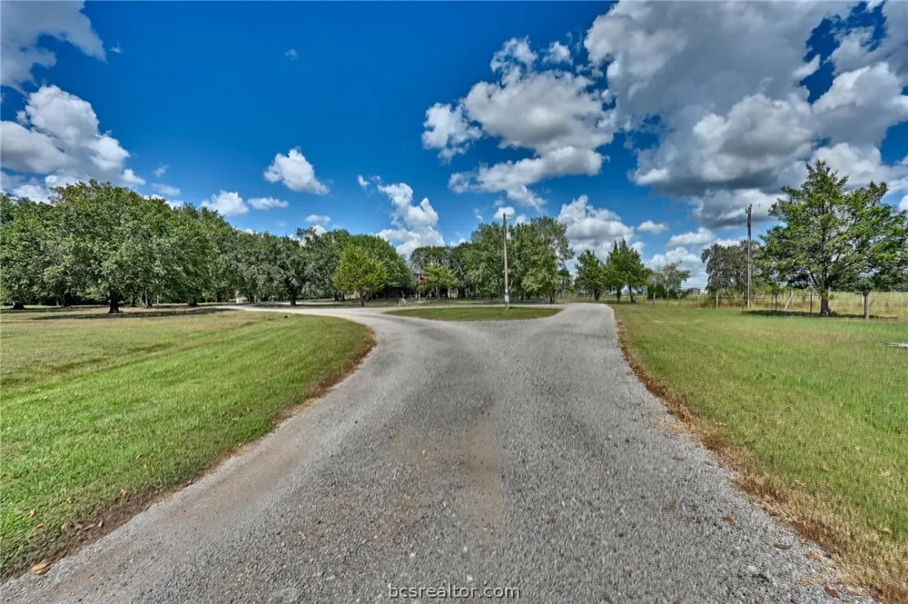 36394 FM 1736 Hempstead, TX 77445
