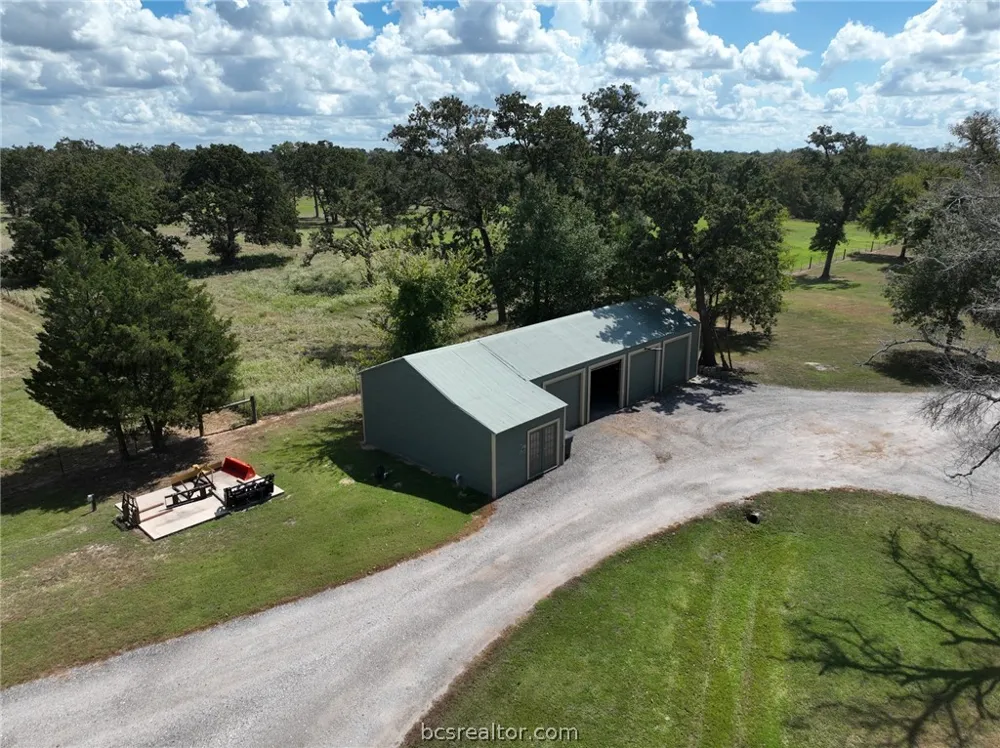 36394 FM 1736 Hempstead, TX 77445