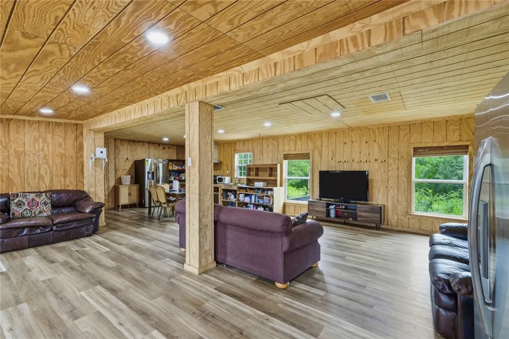 1221 Fm 812 #A Cedar Creek, TX 78612