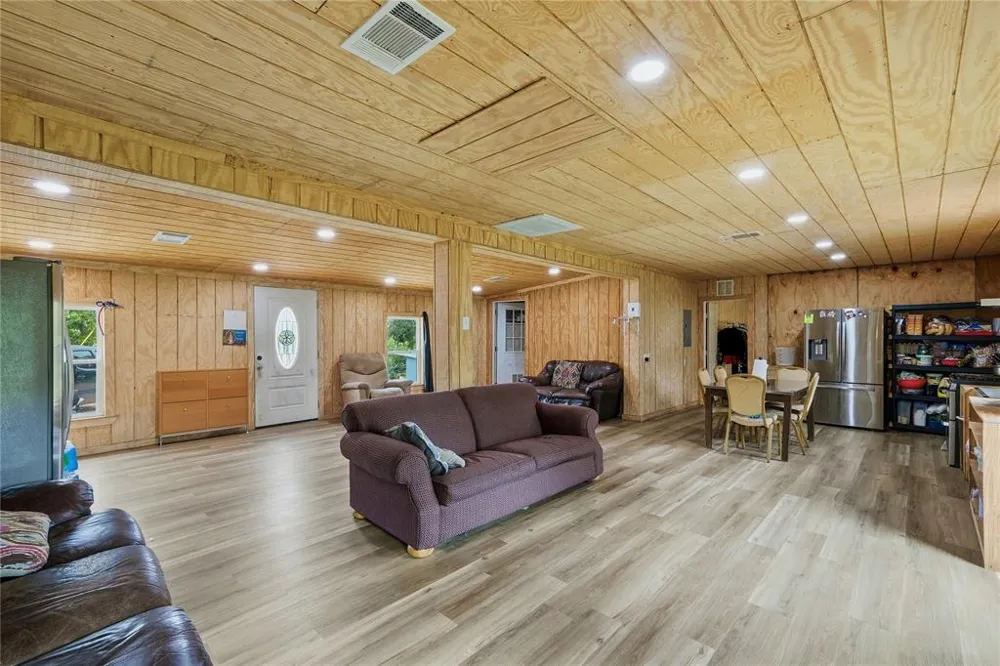 1221 Fm 812 #A Cedar Creek, TX 78612