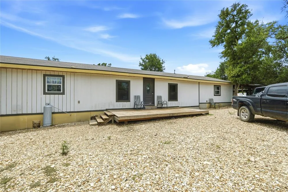 1221 Fm 812 #A Cedar Creek, TX 78612