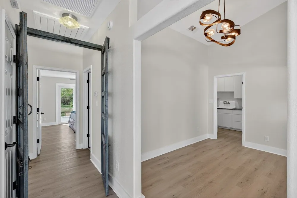 95 Gateway North Marble Falls, TX 78654