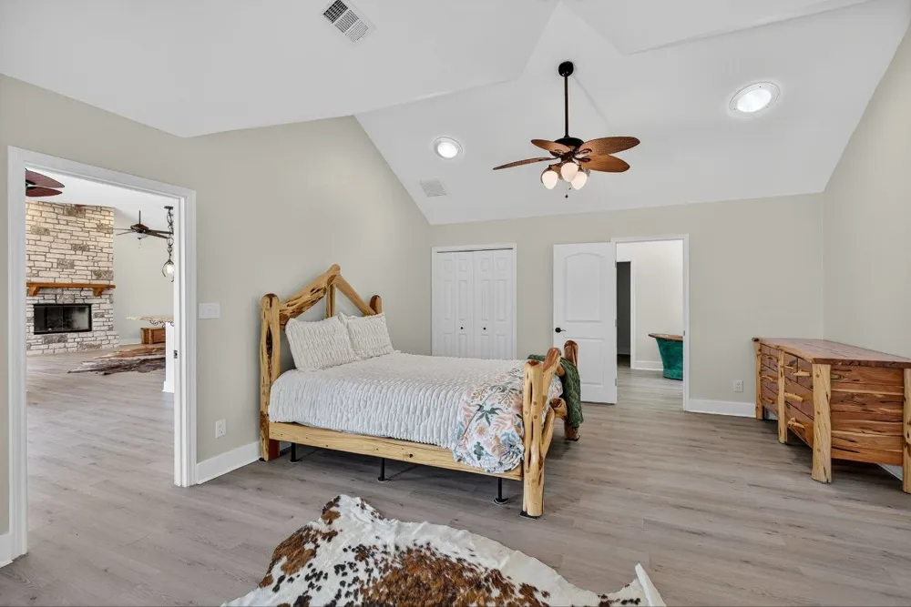 95 Gateway North Marble Falls, TX 78654