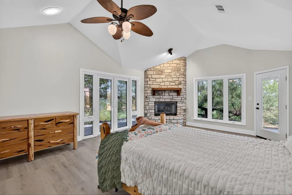 95 Gateway North Marble Falls, TX 78654