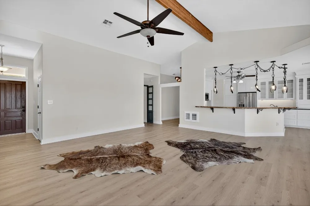 95 Gateway North Marble Falls, TX 78654
