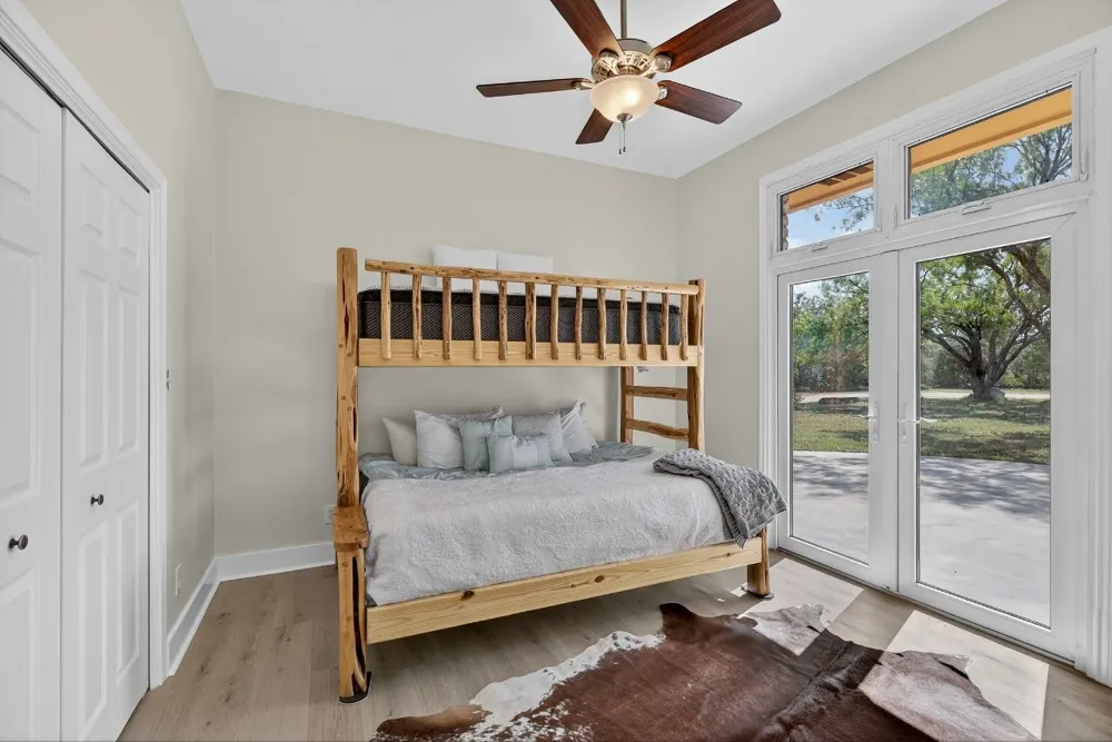 95 Gateway North Marble Falls, TX 78654
