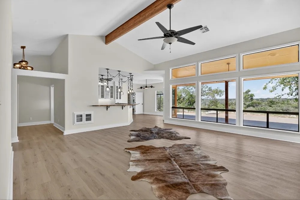 95 Gateway North Marble Falls, TX 78654