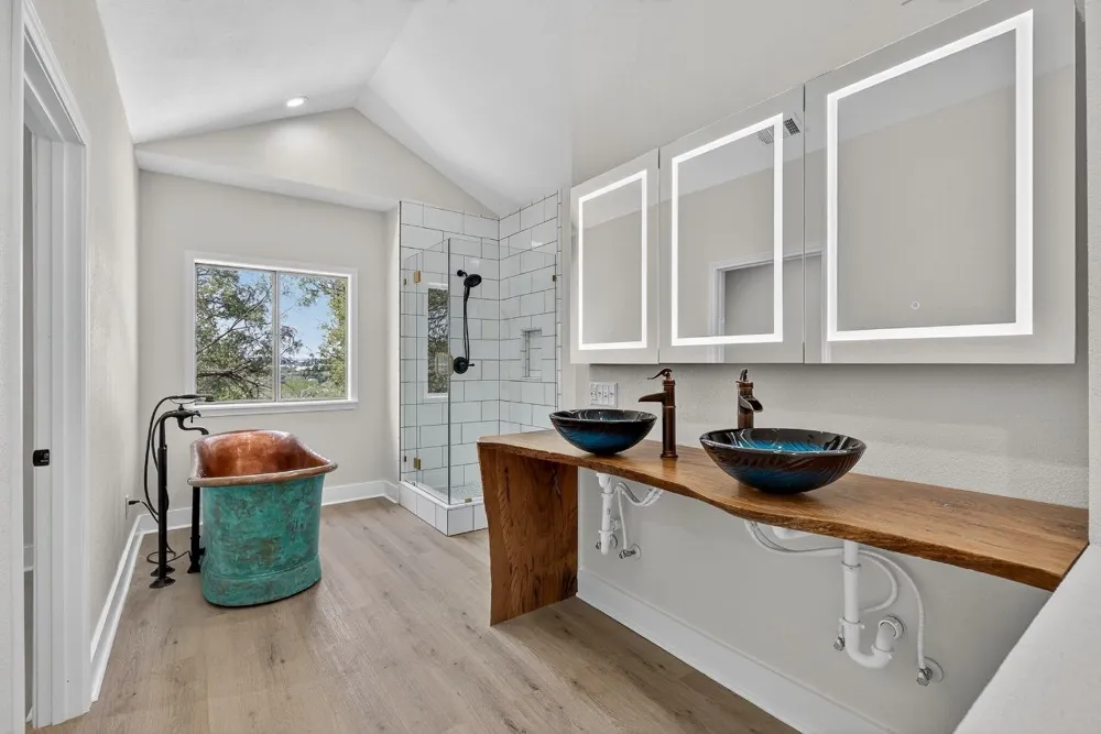 95 Gateway North Marble Falls, TX 78654